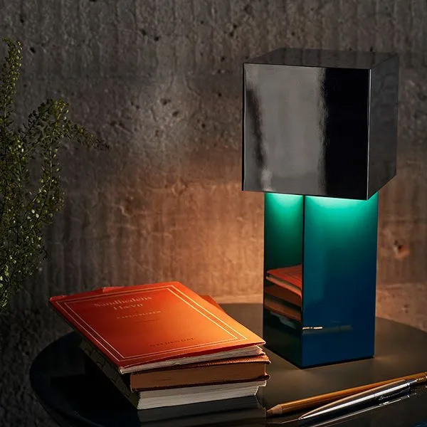 Geometric Lamp Shade - Luminária de mesa geométrica de metal